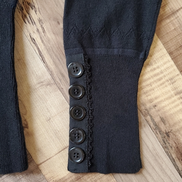 Colour Works Black Cardigan Sweater lightweight form fitting size Small NWT - Picture 6 of 10